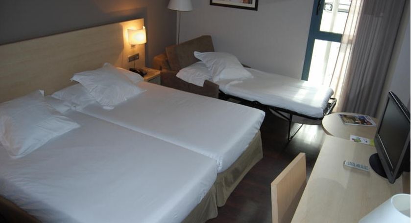 Hotel Exe Barcelona Gate Sant Joan Despi Exterior photo